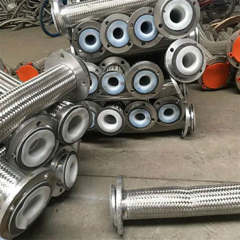 法兰式金属软管图片1